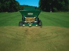 turfco-cr-10-topdresser-2